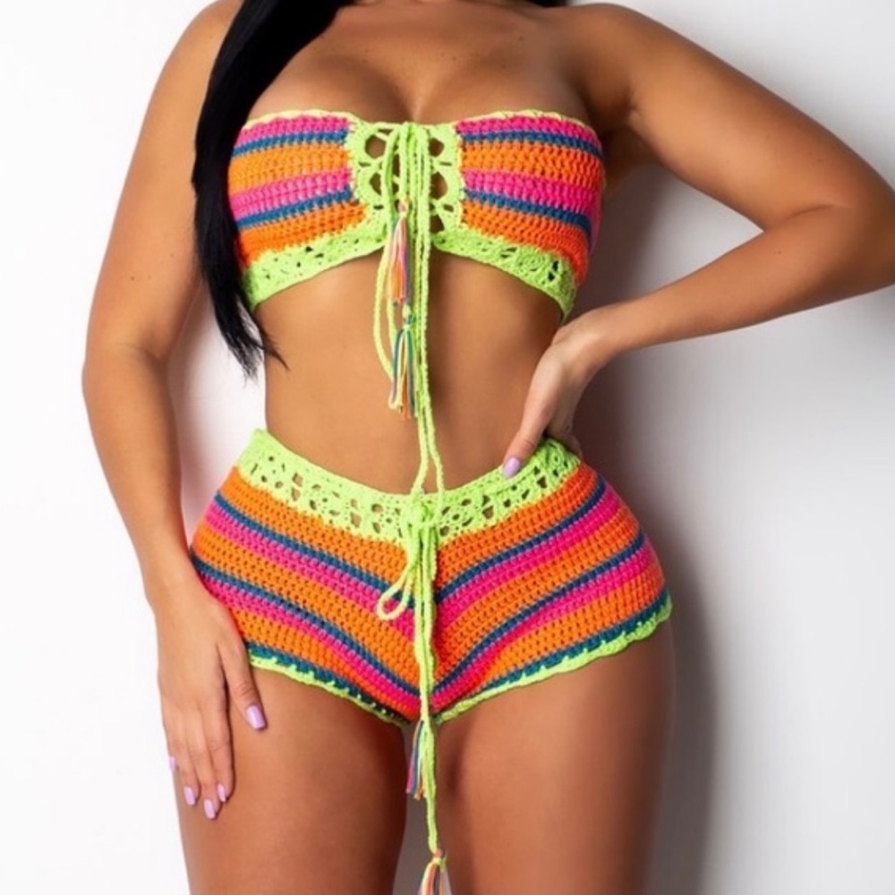 New Hot & Delicious crochet tube top and shorts.